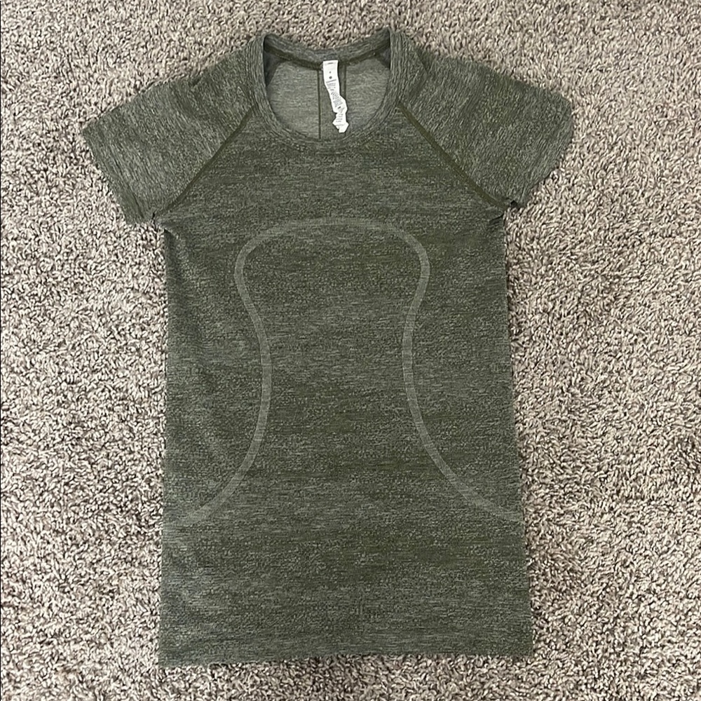 !Lululemon Swiftly Tech